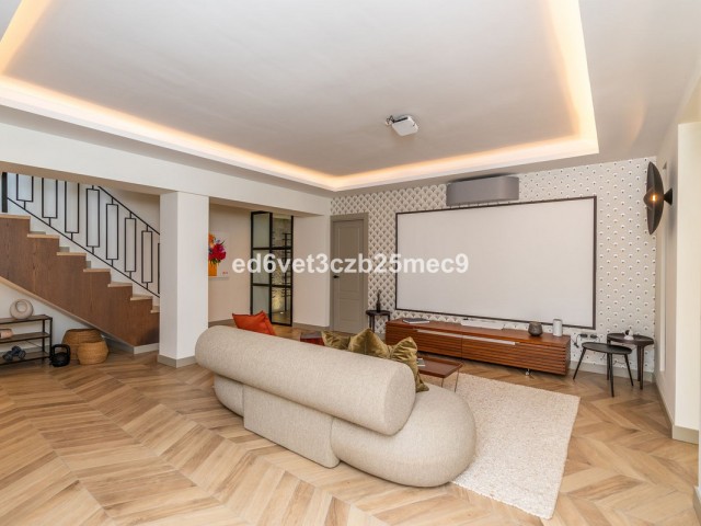 5 Soveroms Villa i Nueva Andalucía