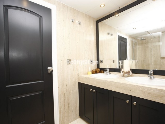 2 Soveroms Leilighet i Elviria