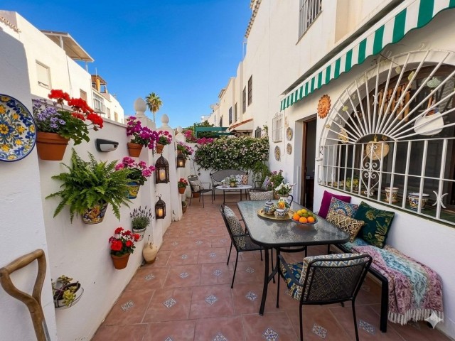 Huvila, La Colina, R5169172