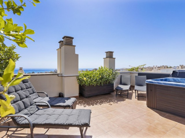 4 Bedrooms Apartment in Benalmadena