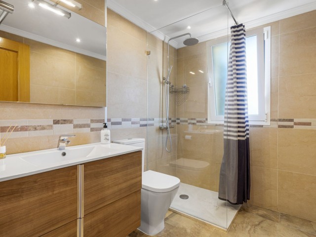 4 Bedrooms Apartment in Benalmadena