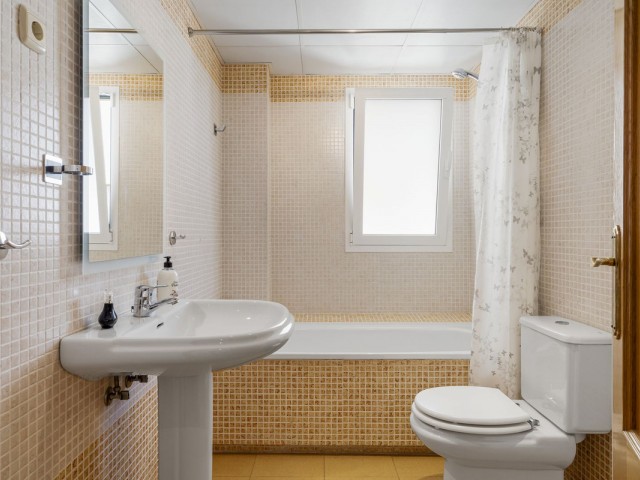 4 Bedrooms Apartment in Benalmadena