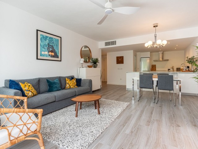 2 Bedrooms Apartment in Benahavís