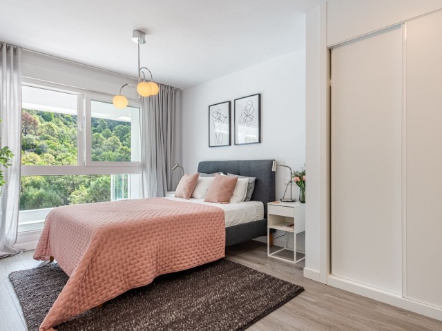 2 Bedrooms Apartment in Benahavís