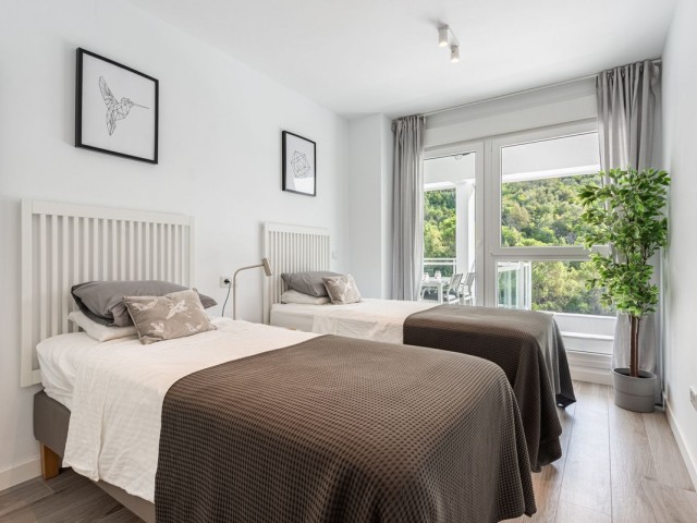 2 Bedrooms Apartment in Benahavís