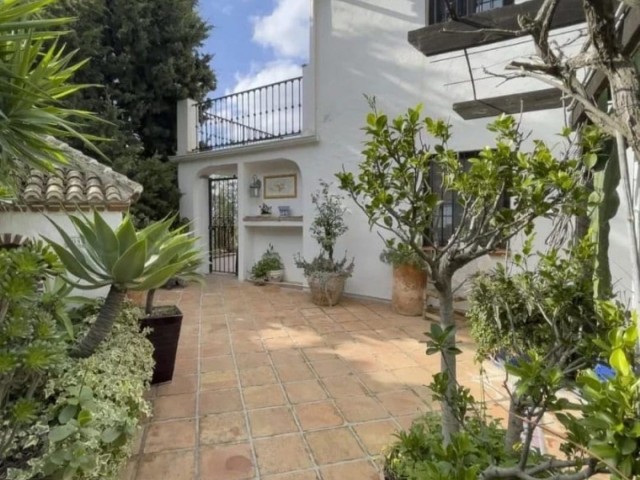 4 Bedrooms Villa in Mijas