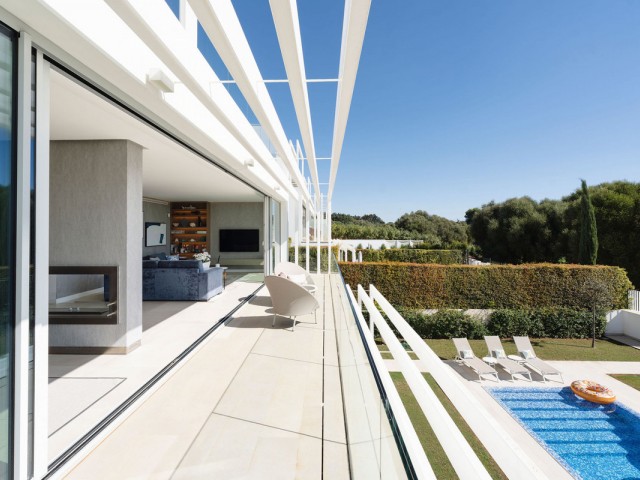 5 Bedrooms Villa in Sotogrande