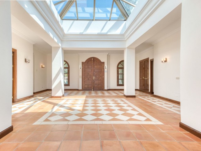 6 Makuuhuoneen Huvila La Zagaleta