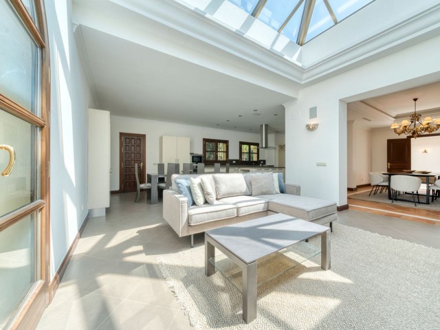 6 Makuuhuoneen Huvila La Zagaleta