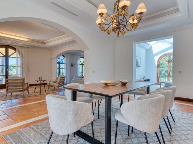 6 Makuuhuoneen Huvila La Zagaleta