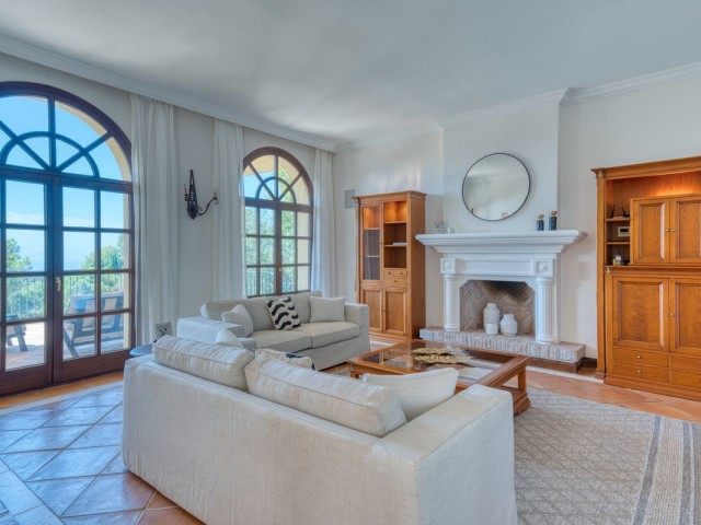 6 Makuuhuoneen Huvila La Zagaleta