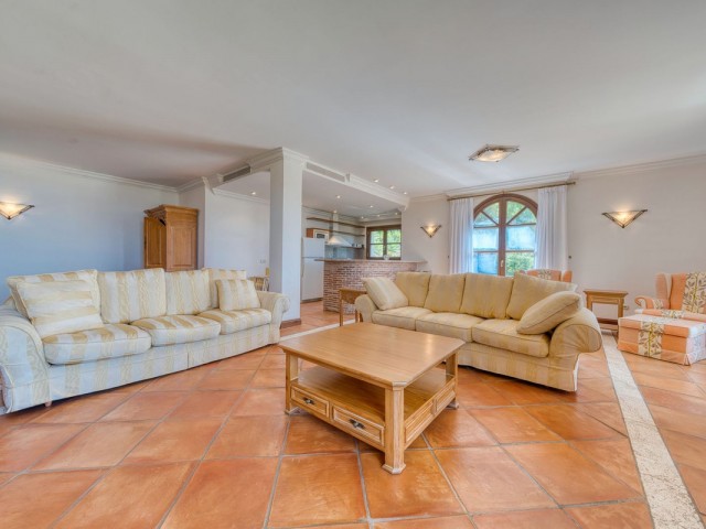 6 Makuuhuoneen Huvila La Zagaleta