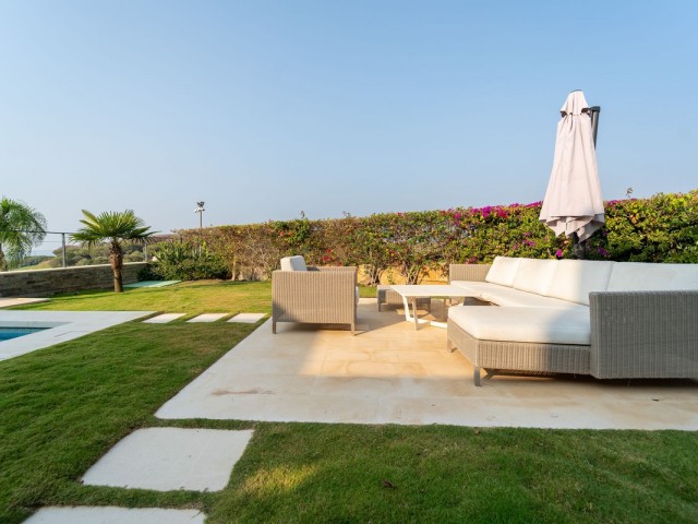 5 Bedrooms Villa in Cabopino