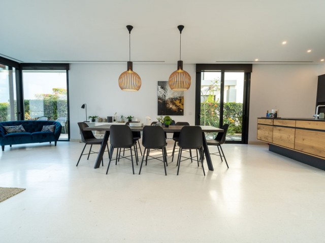 5 Sovrums Villa i Cabopino