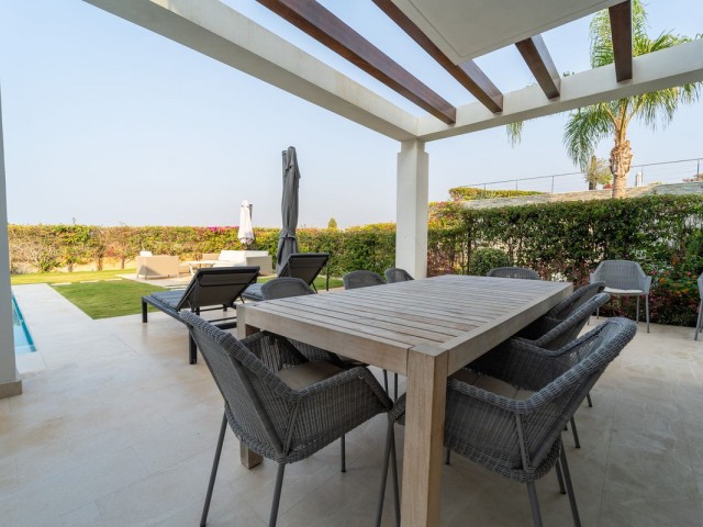 5 Sovrums Villa i Cabopino