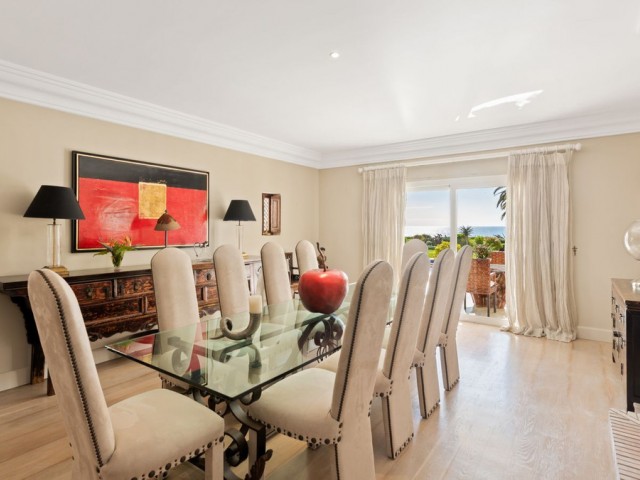 5 Bedrooms Villa in Los Monteros