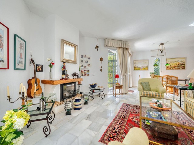 4 Soveroms Villa i Nueva Andalucía