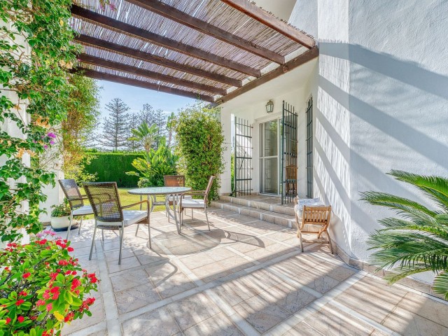 4 Soveroms Villa i Nueva Andalucía