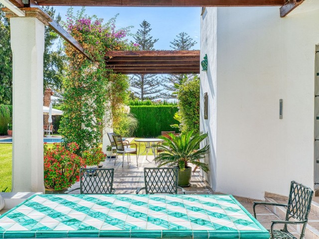 4 Soveroms Villa i Nueva Andalucía