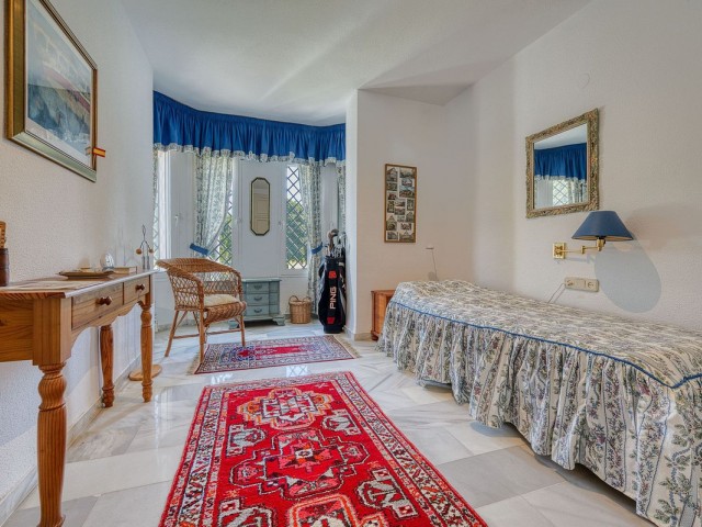 4 Soveroms Villa i Nueva Andalucía