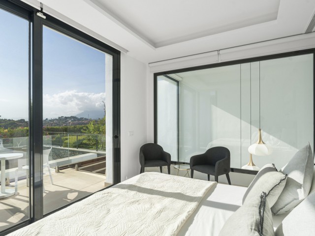 5 Sovrums Villa i Cabopino