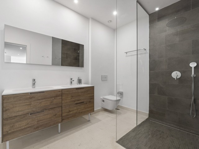 5 Sovrums Villa i Cabopino