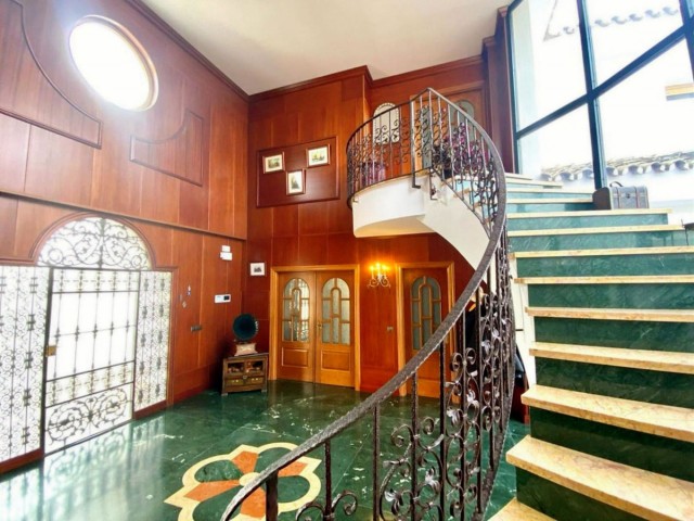 6 Schlafzimmer Villa in Benalmadena