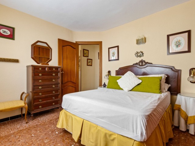 Apartment, Los Boliches, R5181169