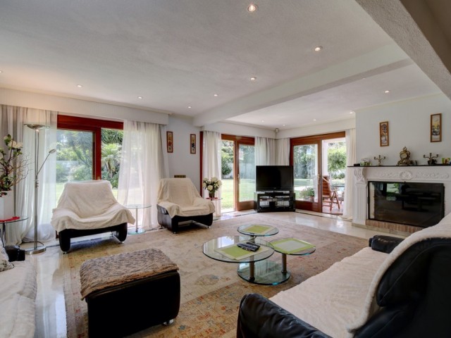 5 Bedrooms Villa in Costalita