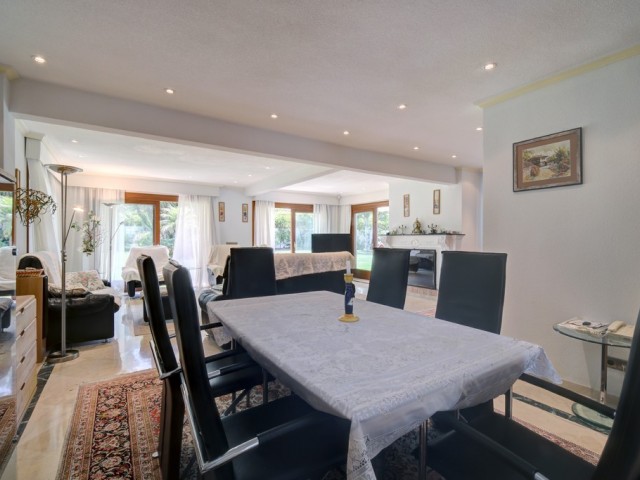 5 Bedrooms Villa in Costalita