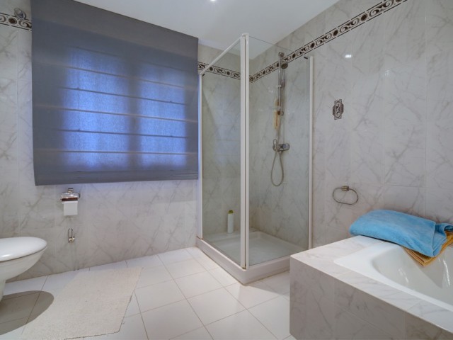 5 Bedrooms Villa in Costalita