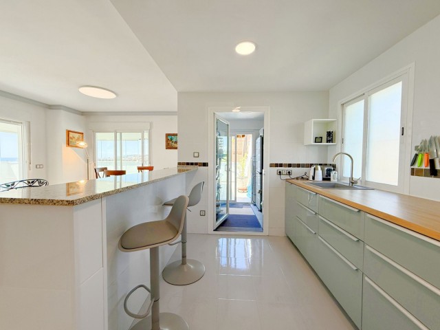 Penthouse in Casares Playa