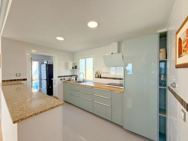 Penthouse in Casares Playa