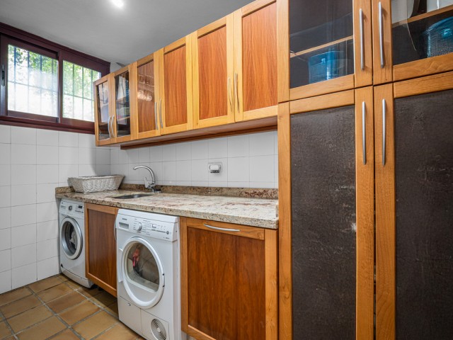 5 Slaapkamer Rijtjeshuis in Marbella