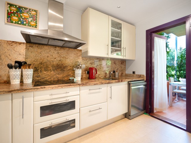 5 Bedrooms Townhouse in Marbella