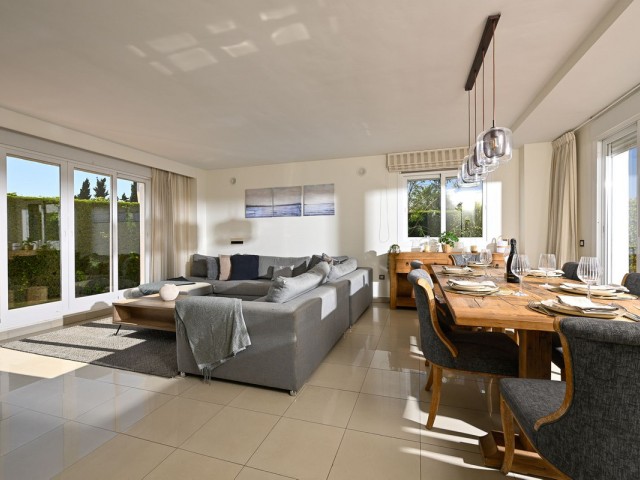 3 Soveroms Rekkehus i Estepona