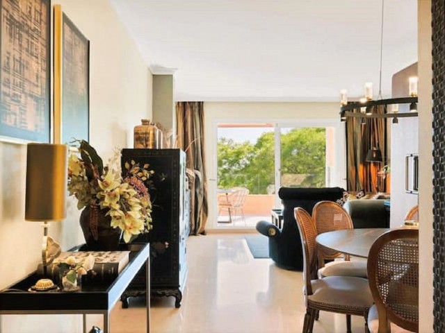 Apartment, Elviria, R5070859