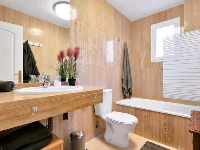 Apartment, Elviria, R5070859