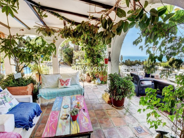 5 Bedrooms Villa in Benalmadena Pueblo