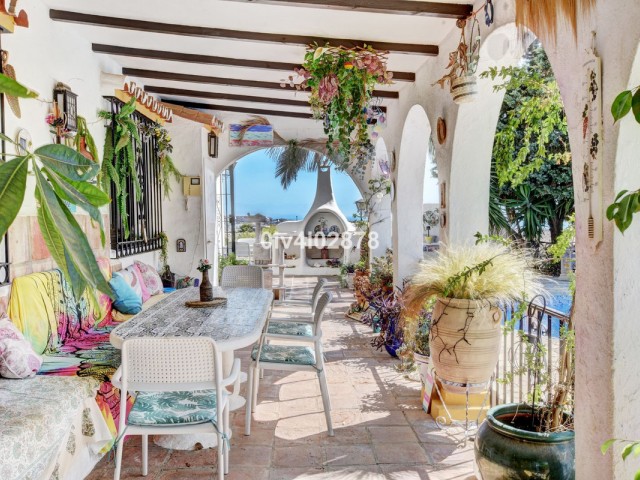 5 Bedrooms Villa in Benalmadena Pueblo
