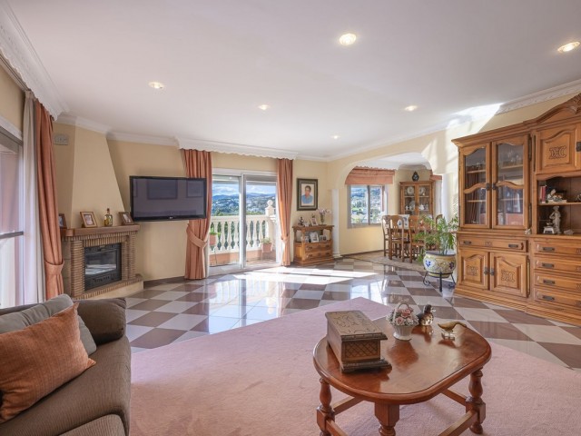 4 Bedrooms Villa in San Pedro de Alcántara