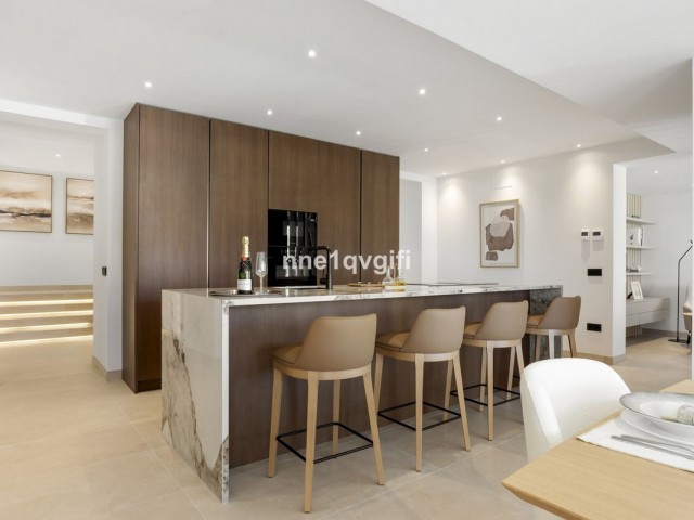 Villa con 4 Dormitorios  en Guadalmina Alta