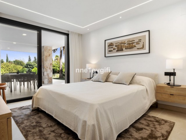 Villa con 4 Dormitorios  en Guadalmina Alta