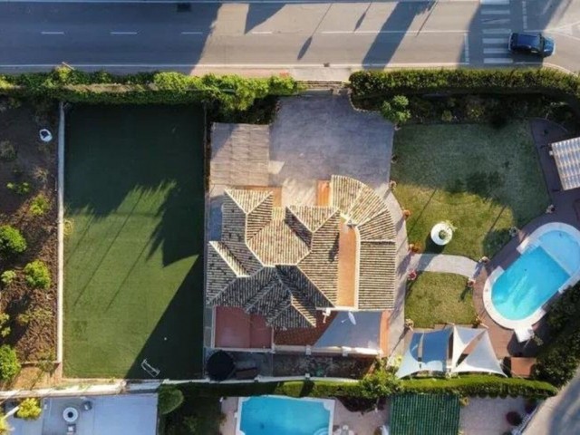 6 Soveroms Villa i Nueva Andalucía