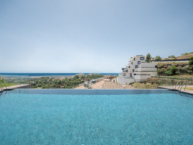 3 Bedrooms Apartment in Benahavís