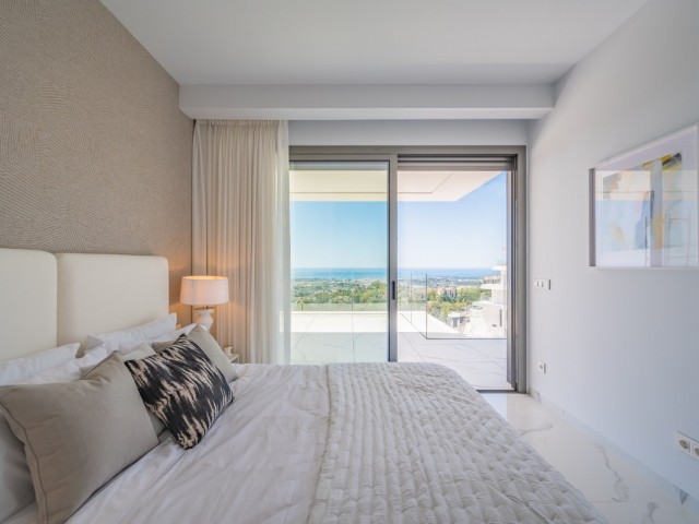 3 Bedrooms Apartment in Benahavís