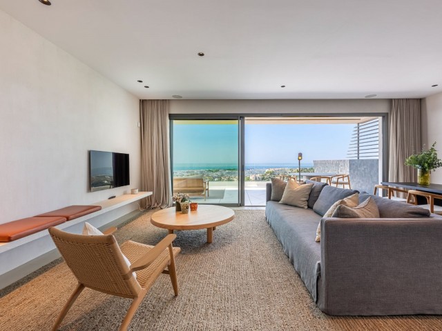 3 Bedrooms Apartment in Benahavís