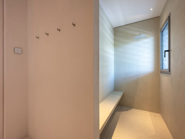 3 Bedrooms Apartment in Benahavís