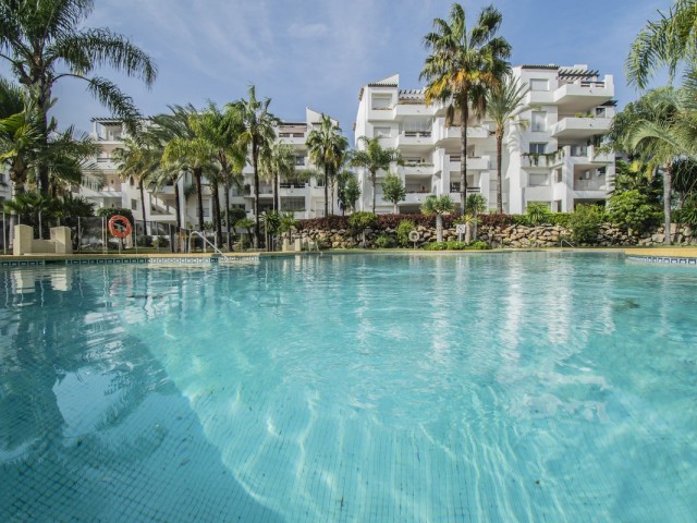 Apartamento con 3 Dormitorios  en Costalita