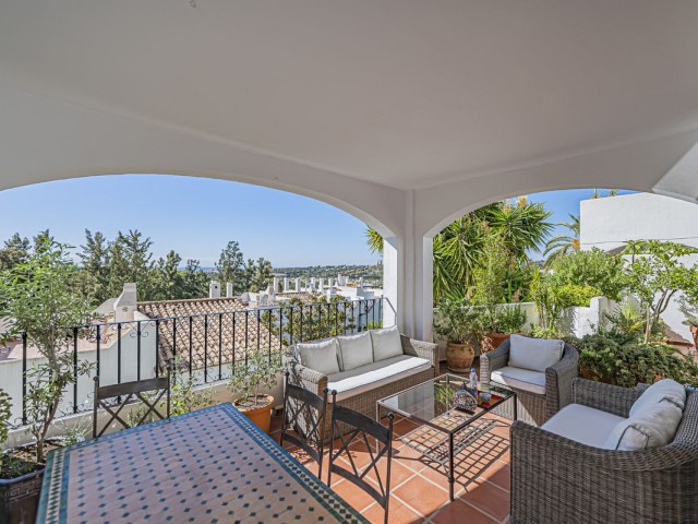 4 Soveroms Rekkehus i Nueva Andalucía